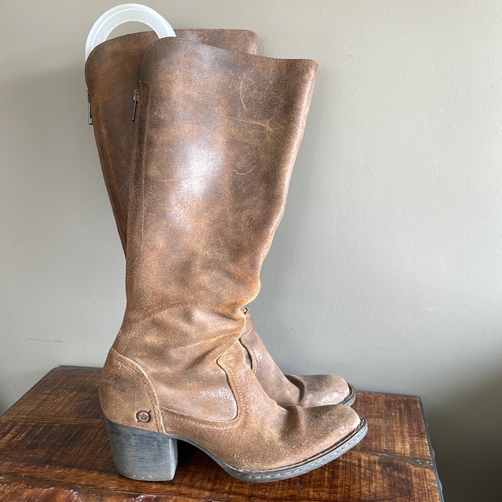BORN nubuck zipup heeled boots